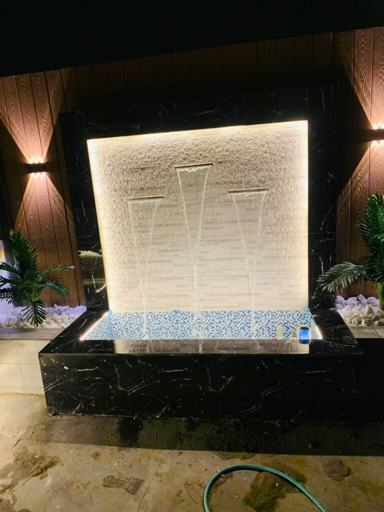 شلالات في المدينة المنورة